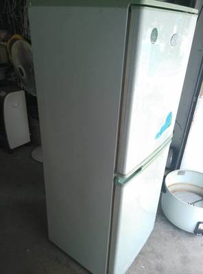容聲冰箱196升 8成新僅售600元，老款機(jī)型制冷強(qiáng)勁，性價(jià)比之選